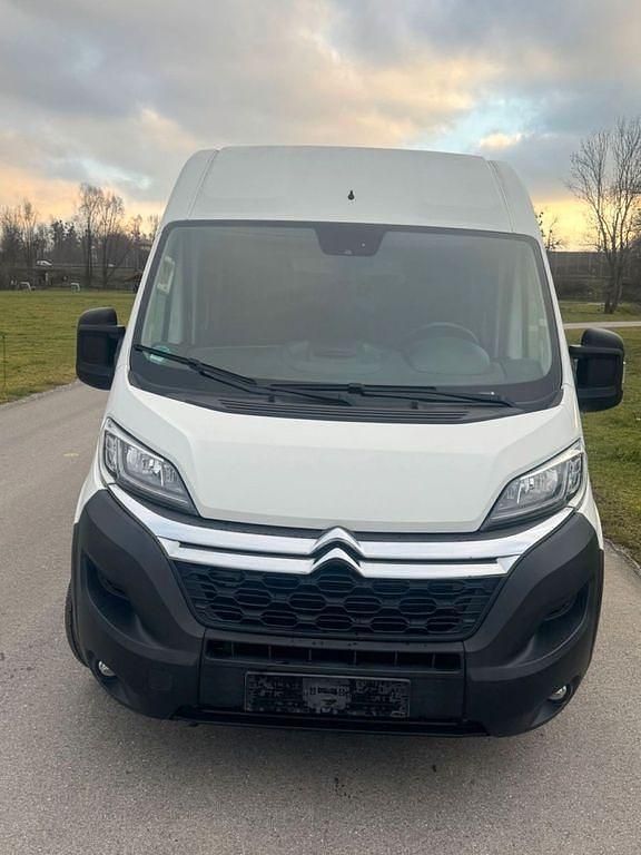 Weiß Gebraucht 2018 Citroën Jumper Van / Kleinbus | 11.000 € (Superpreis) - Bild 1/4