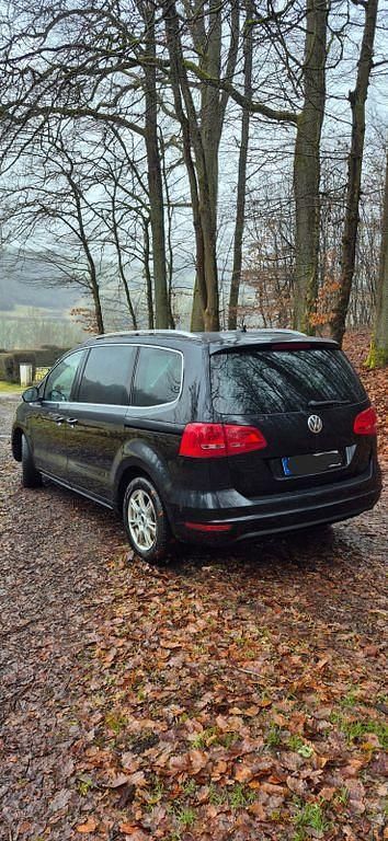 Gebraucht VW Sharan Highline 140 PS (102 kW) 2013 Schwarz Van / Kleinbus