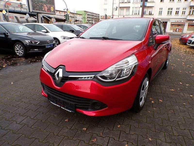 Rot Gebraucht 2015 Renault Clio IV Limousine | 8.590 € (Guter Preis) - Bild 1/4