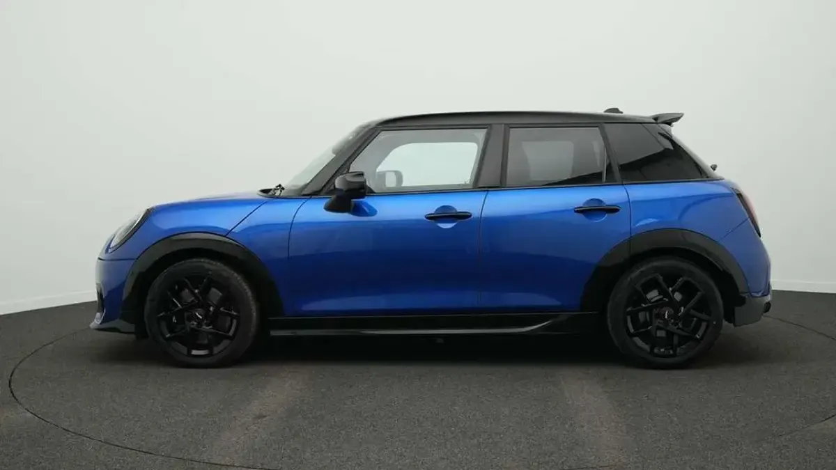 Gebraucht Mini John Cooper Works 156 PS (114 kW) 2024 Blau Kleinwagen
