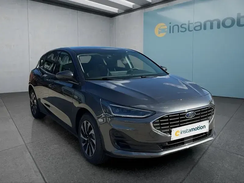 Neu Ford Focus Titanium X 155 PS (114 kW) 2026 Grau Limousine