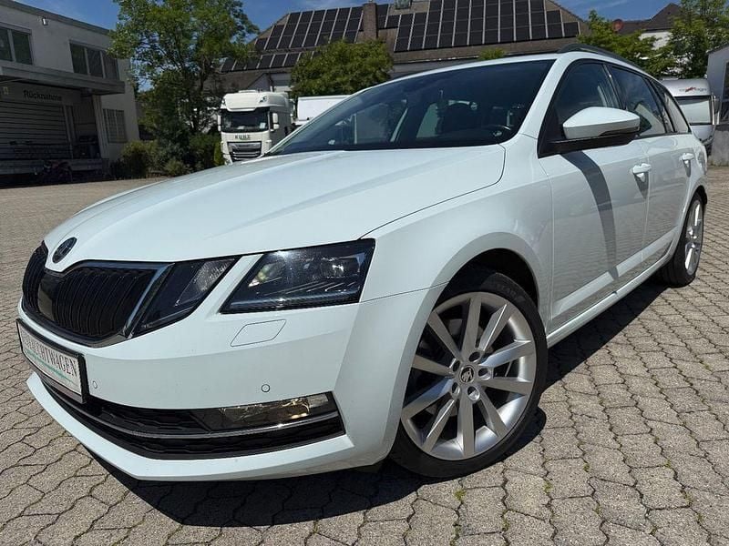 Weiß Gebraucht 2018 Skoda Octavia Sport Kombi | 15.950 € (Fairer Preis) - Bild 1/4