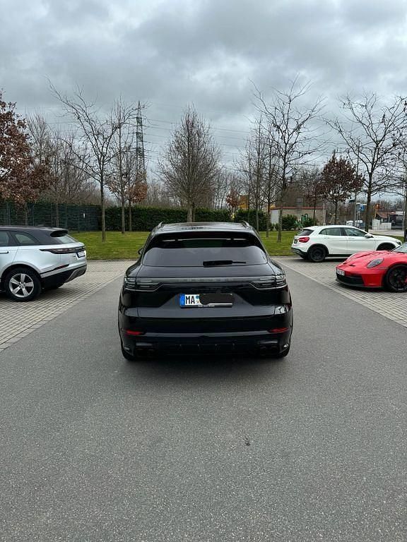 Gebraucht Porsche Cayenne GTS 460 PS (338 kW) 2023 Schwarz SUV