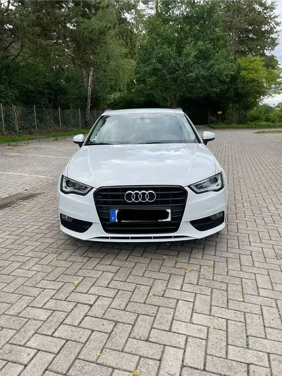 Gebraucht Audi A3 Sport 110 PS (80 kW) 2015 Weiß Limousine