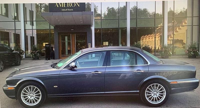 Grau Gebraucht 2005 Jaguar XJ6 Executive Limousine | 9.900 € (Guter Preis) - Bild 1/4