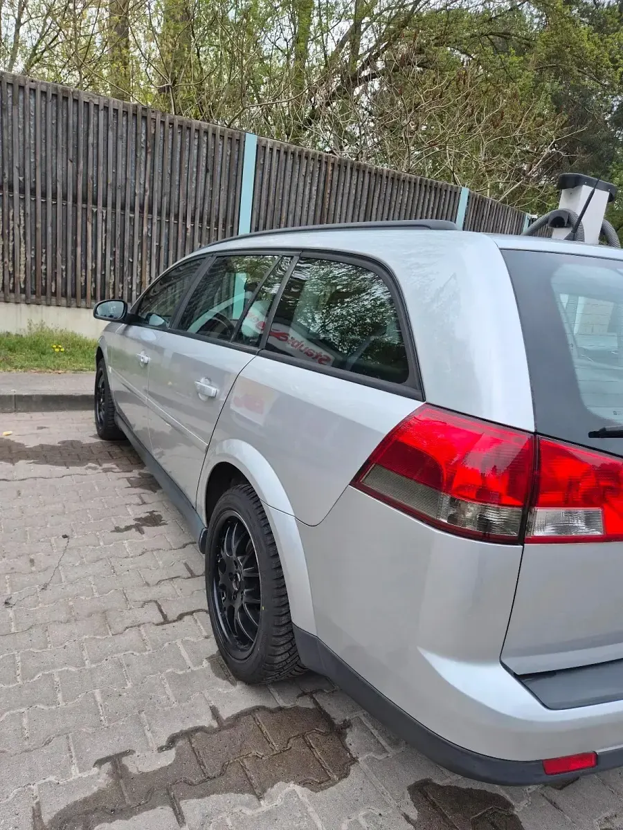 Gebraucht Opel Vectra 150 PS (110 kW) 2005 Silber Kombi