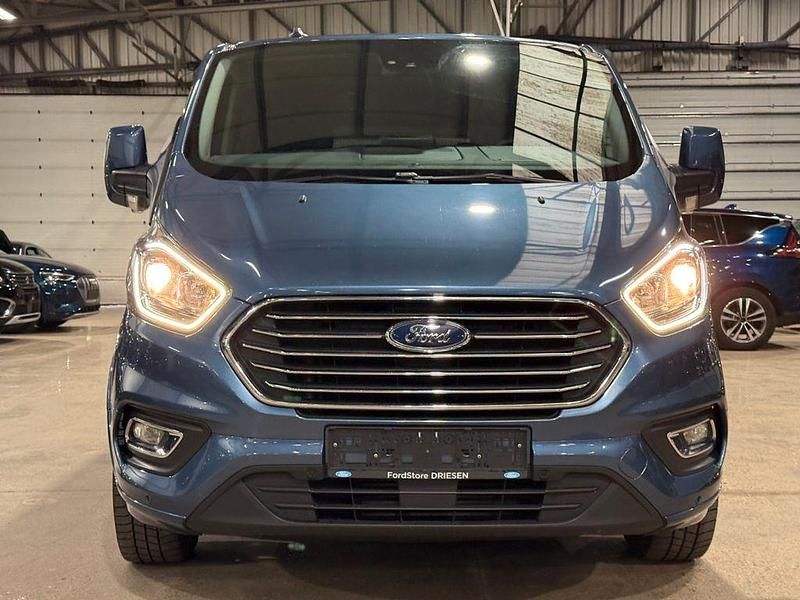 Gebraucht Ford Tourneo 131 PS (96 kW) 2022 Blau Kombi