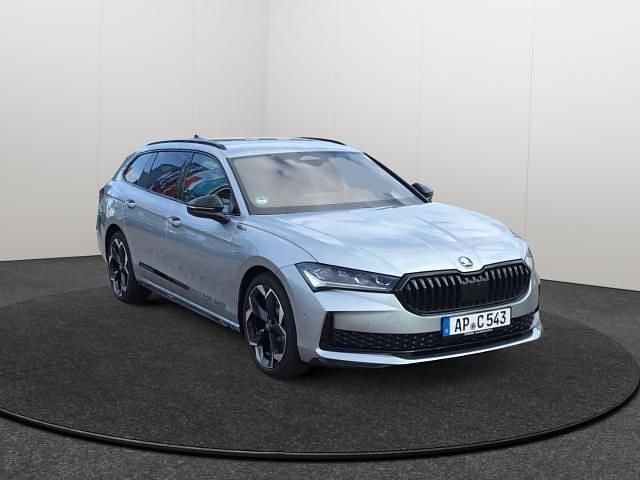 Gebraucht Skoda Superb SportLine 265 PS (194 kW) 2025 Grau Kombi