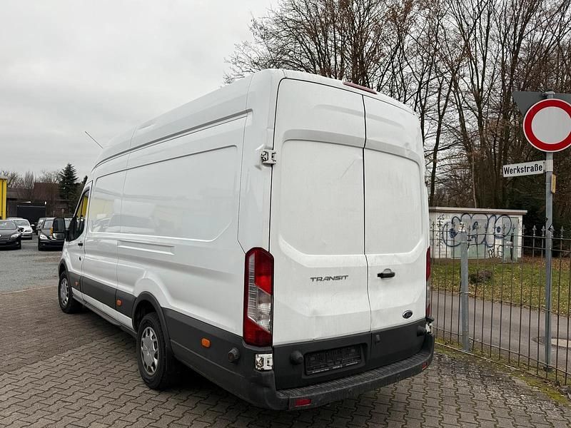 Gebraucht Ford Transit 130 PS (95 kW) 2020 Weiß Van / Kleinbus
