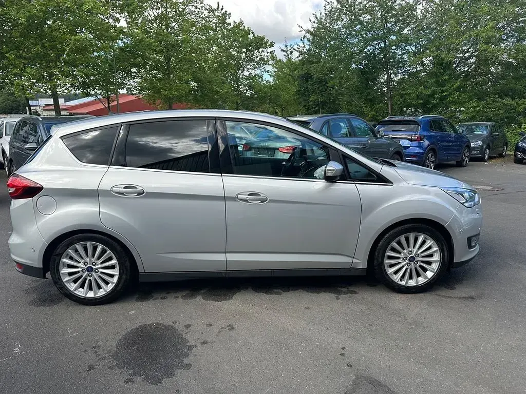 Gebraucht Ford C-MAX Titanium 125 PS (91 kW) 2019 Silber Van / Kleinbus