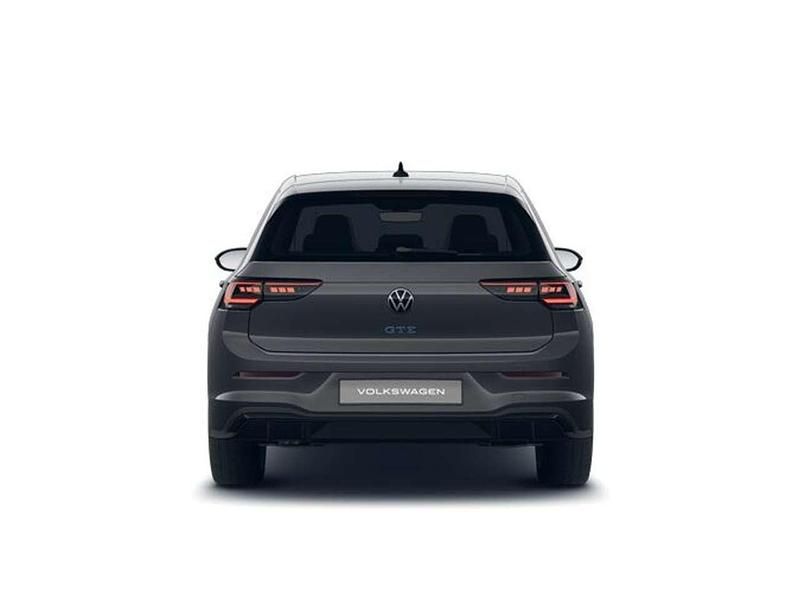 Gebraucht VW Golf VIII GTE 177 PS (130 kW) 2025 Delfingrau metallic / schwarz Limousine