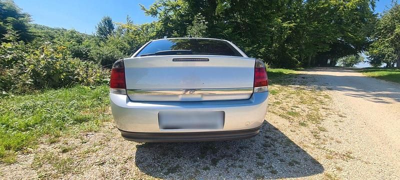 Gebraucht Opel Vectra GTS 155 PS (114 kW) 2005 Silber Limousine