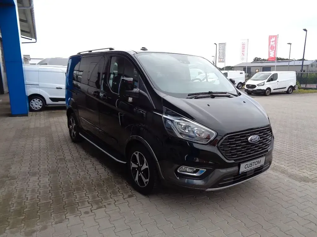 Gebraucht Ford Tourneo Custom Active 185 PS (136 kW) 2022 Schwarz Van