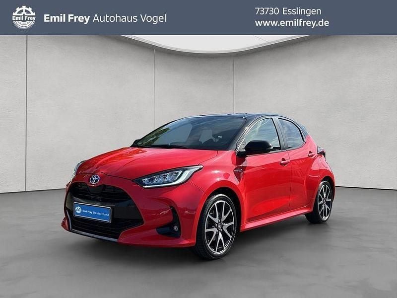 Rot Gebraucht 2021 Toyota Yaris Edition Limousine | 17.880 € (Fairer Preis) - Bild 1/4