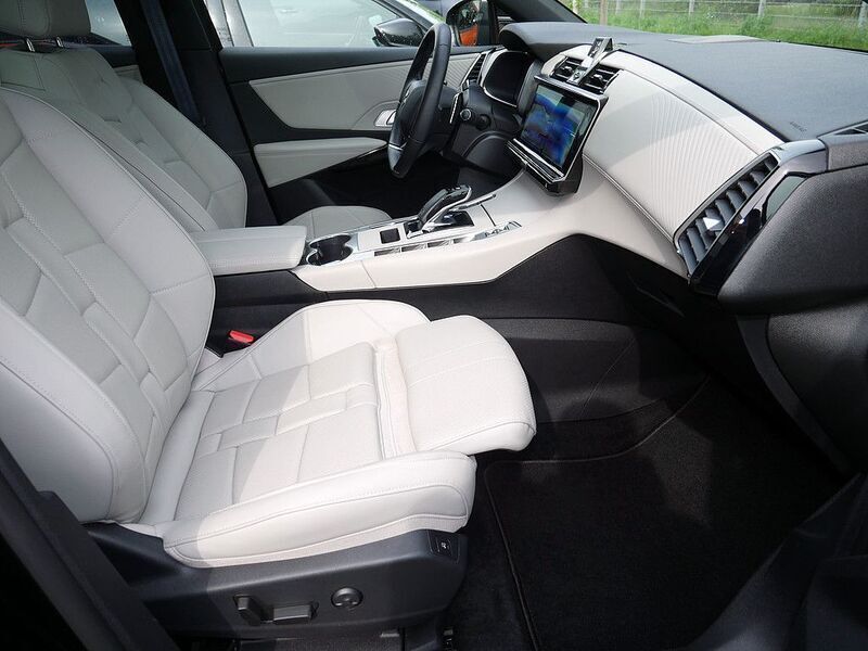 Gebraucht DS Automobiles DS7 Crossback Opera 131 PS (96 kW) 2023 Schwarz SUV