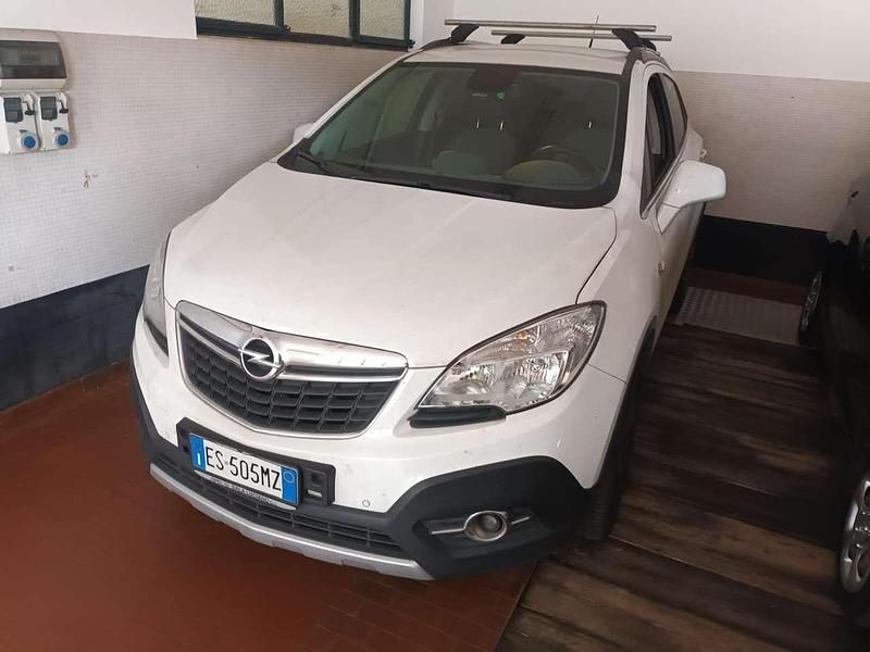 Weiß Gebraucht 2013 Opel Mokka Cosmo SUV | 4.997 € (Guter Preis) - Bild 1/4