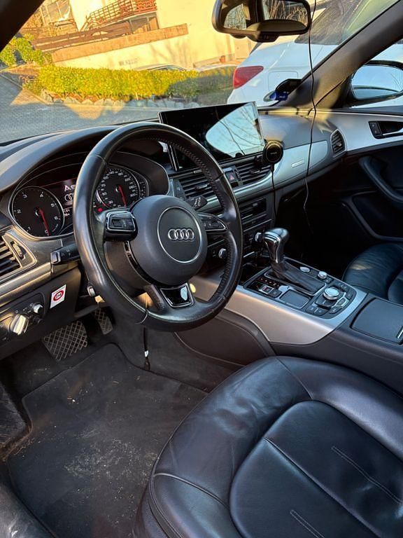 Gebraucht Audi A6 Comfort 245 PS (180 kW) 2013 Schwarz Kombi