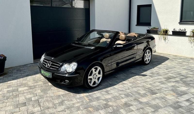 Gebraucht Mercedes CLK320 224 PS (164 kW) 2007 Schwarz Cabrio