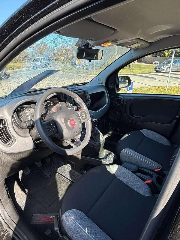Gebraucht Fiat Panda 69 PS (50 kW) 2023 Schwarz Kleinwagen