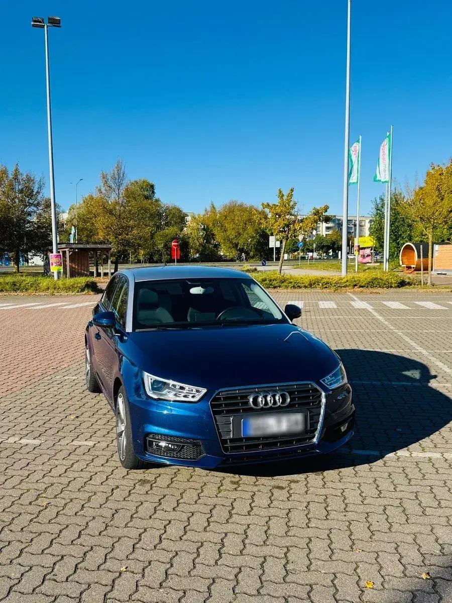 Gebraucht Audi A1 Sportback Sport 116 PS (85 kW) 2015 Silber Kleinwagen