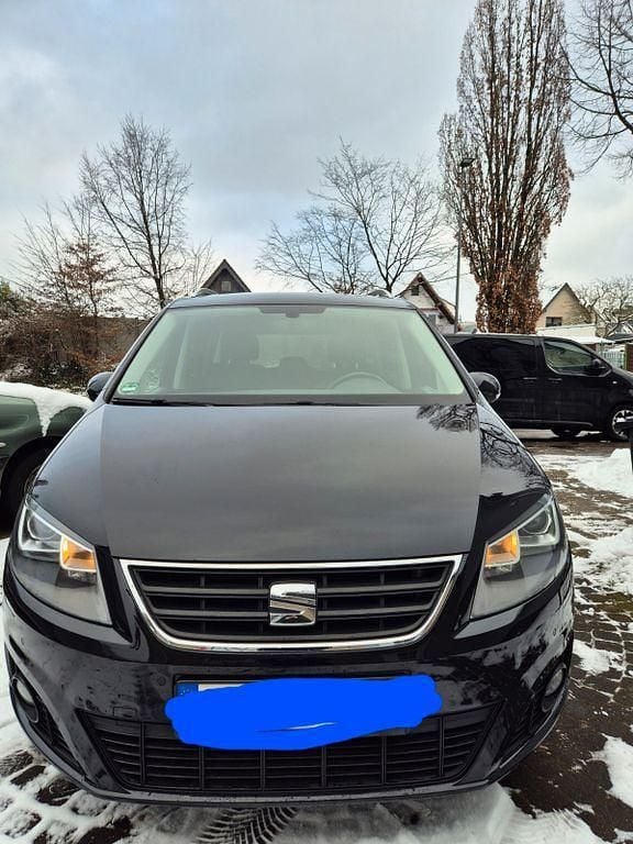 Schwarz Gebraucht 2016 Seat Alhambra Ecomotive Van / Kleinbus | 16.500 € (Fairer Preis) - Bild 1/4