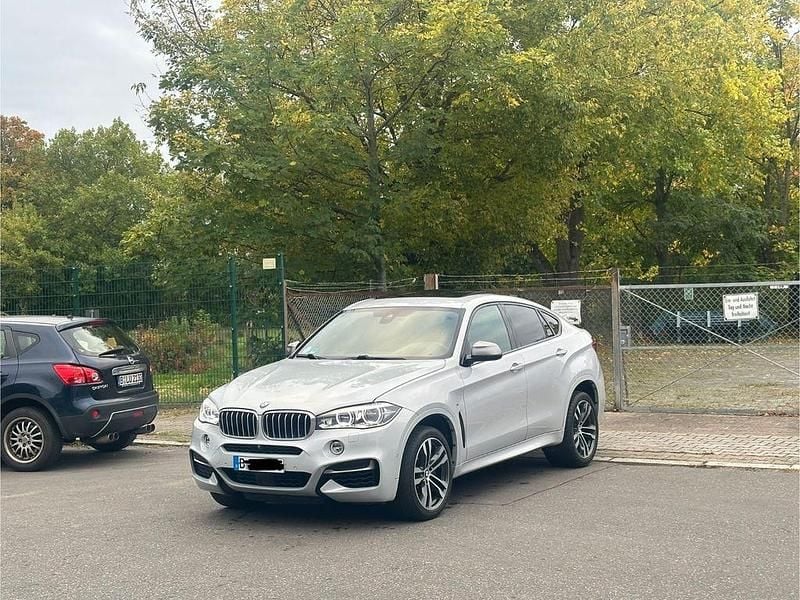 Silber Gebraucht 2018 BMW X6 M50 Performance SUV | 33.900 € (Superpreis) - Bild 1/4