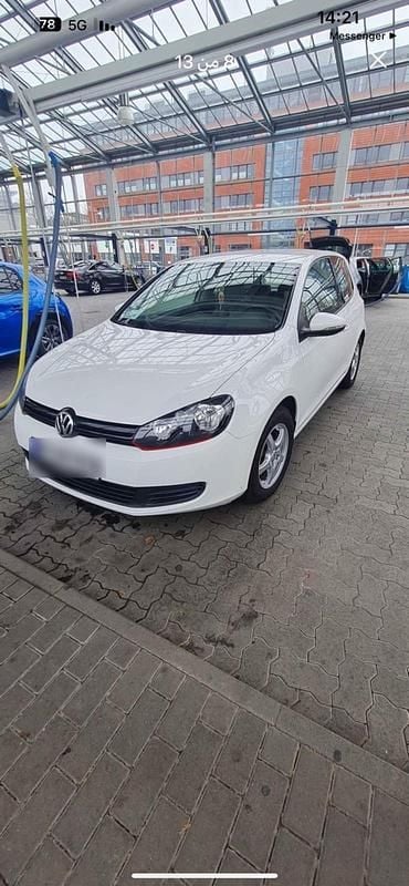 Gebraucht VW Golf VII 86 PS (63 kW) 2012 Weiß Limousine