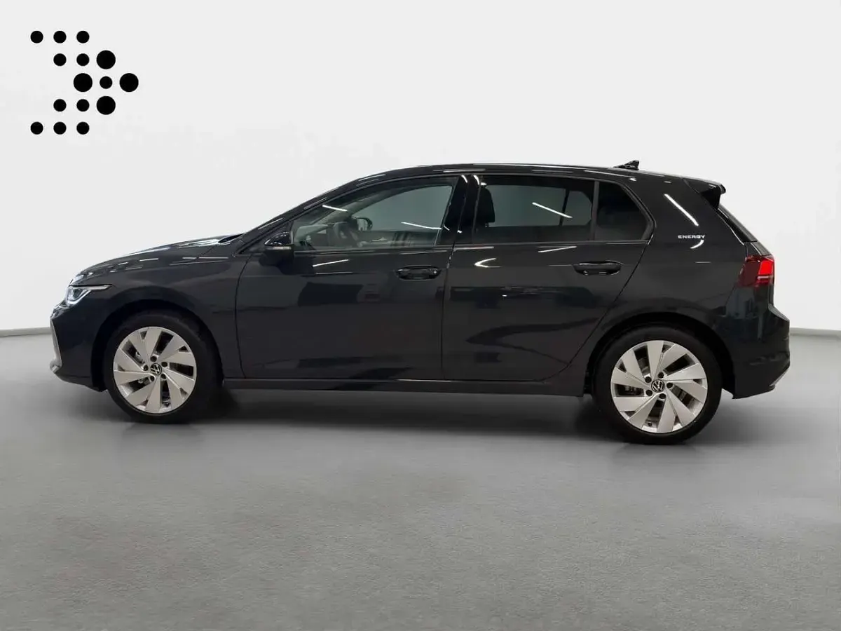 Neu VW Golf VIII 150 PS (110 kW) 2026 5k uranograu Limousine