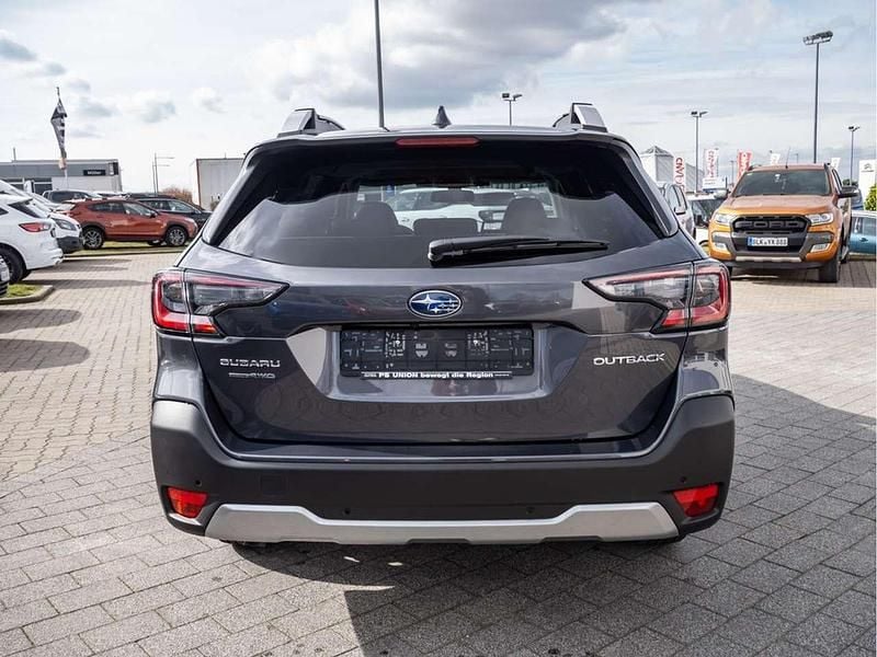 Neu Subaru Outback Platinum 169 PS (124 kW) 2026 Magnetite grey Kombi