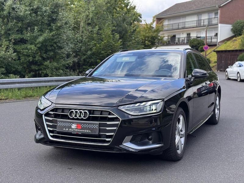 Schwarz Gebraucht 2021 Audi A4 Advanced Kombi | 24.490 € (Fairer Preis) - Bild 1/4