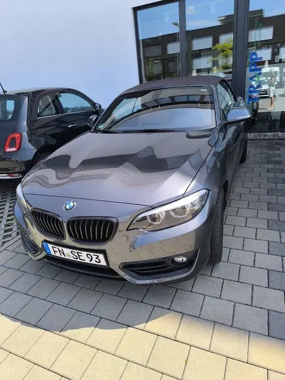Gebraucht BMW 218 Sport Line 136 PS (100 kW) 2019 Grau Cabrio
