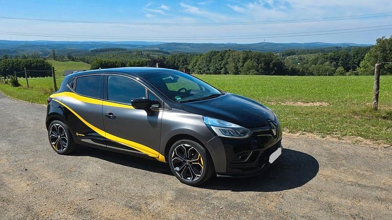 Schwarz Gebraucht 2017 Renault Clio IV Kleinwagen | 7.900 € (Guter Preis) - Bild 1/4
