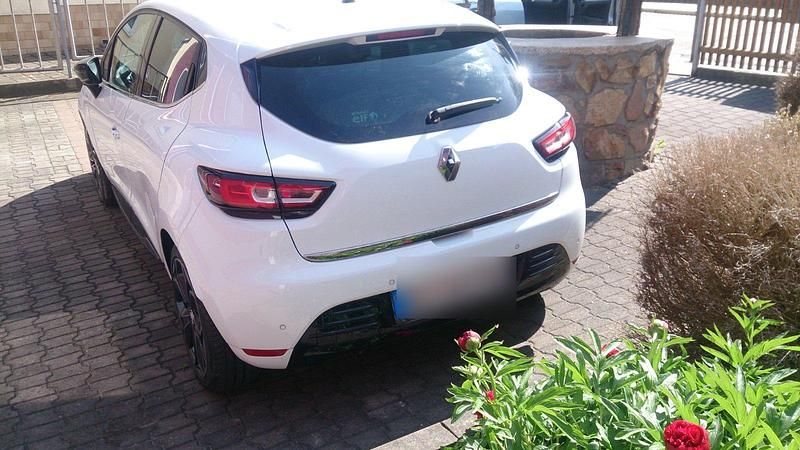 Gebraucht Renault Clio IV Bose Edition 118 PS (86 kW) 2018 Weiß Limousine