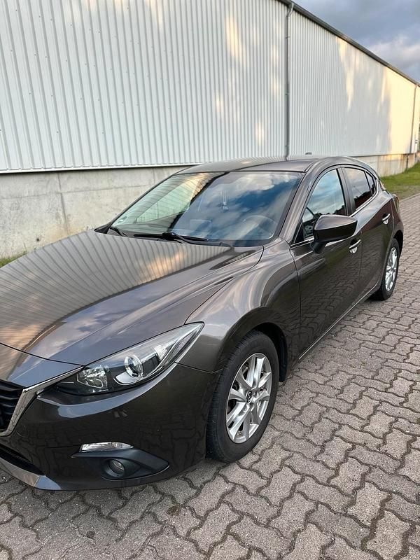 Braun Gebraucht 2014 Mazda 3 Limousine | 3.500 € (Guter Preis) - Bild 1/4