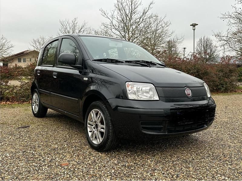 Schwarz Gebraucht 2012 Fiat Panda Kleinwagen | 2.290 € (Superpreis) - Bild 1/4
