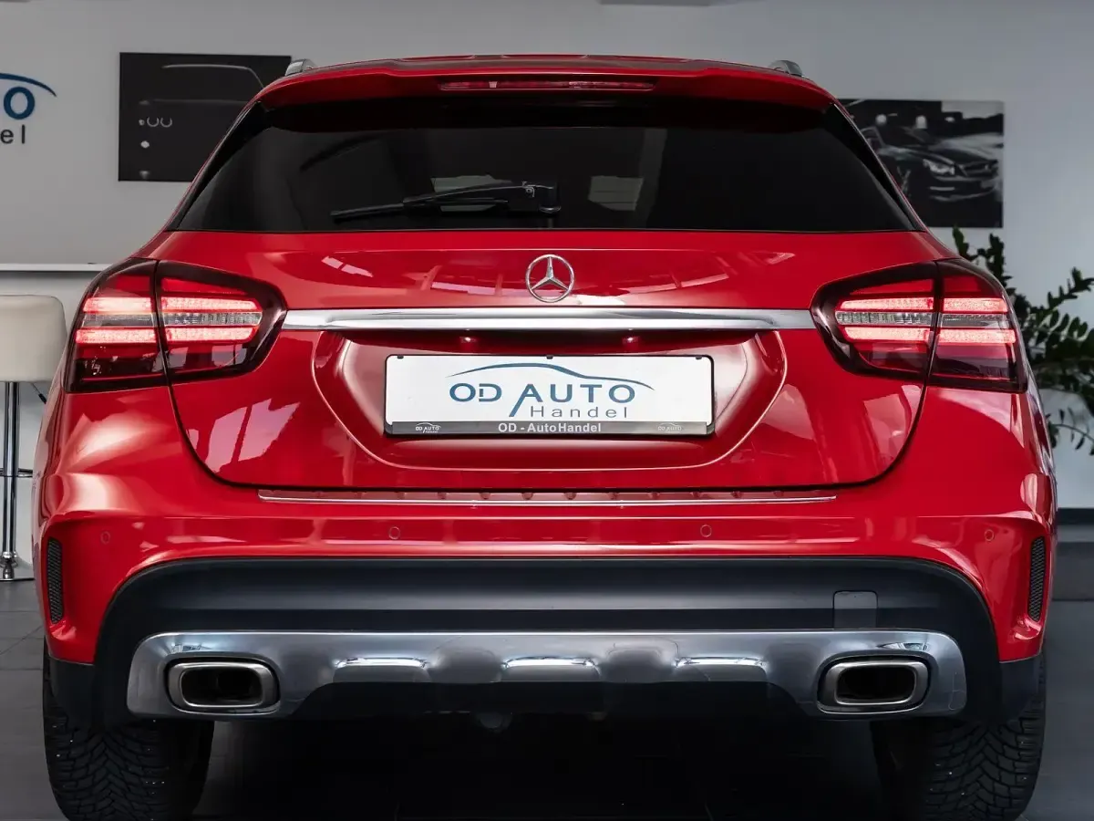Gebraucht Mercedes GLA250 AMG 211 PS (155 kW) 2018 Rot SUV