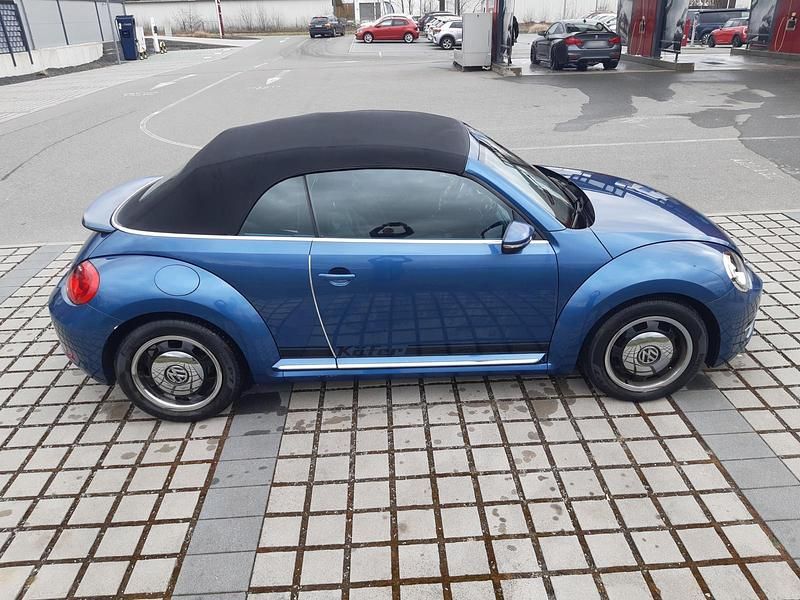 Gebraucht VW Beetle 110 PS (80 kW) 2016 Blau Kleinwagen