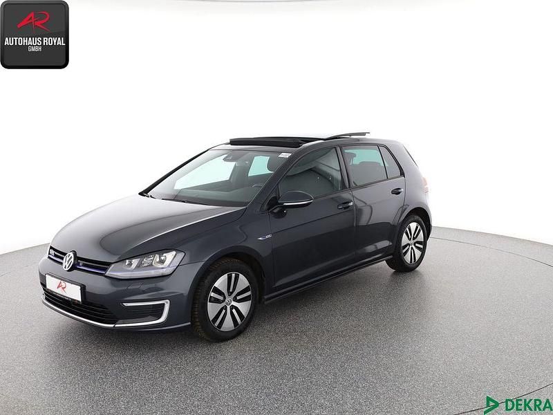 Grau Gebraucht 2016 VW Golf VII GTE Limousine | 16.880 € (Guter Preis) - Bild 1/4