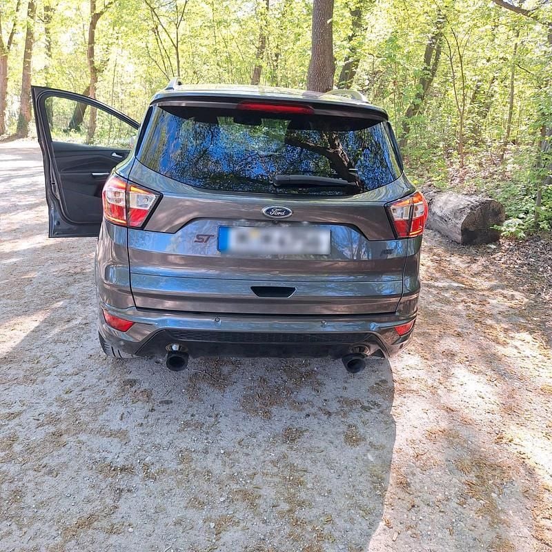 Usata Ford Kuga 150 CV (110 kW) 2018 SUV