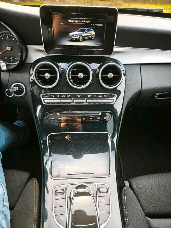 Gebraucht Mercedes C180 156 PS (114 kW) 2015 Schwarz Kombi