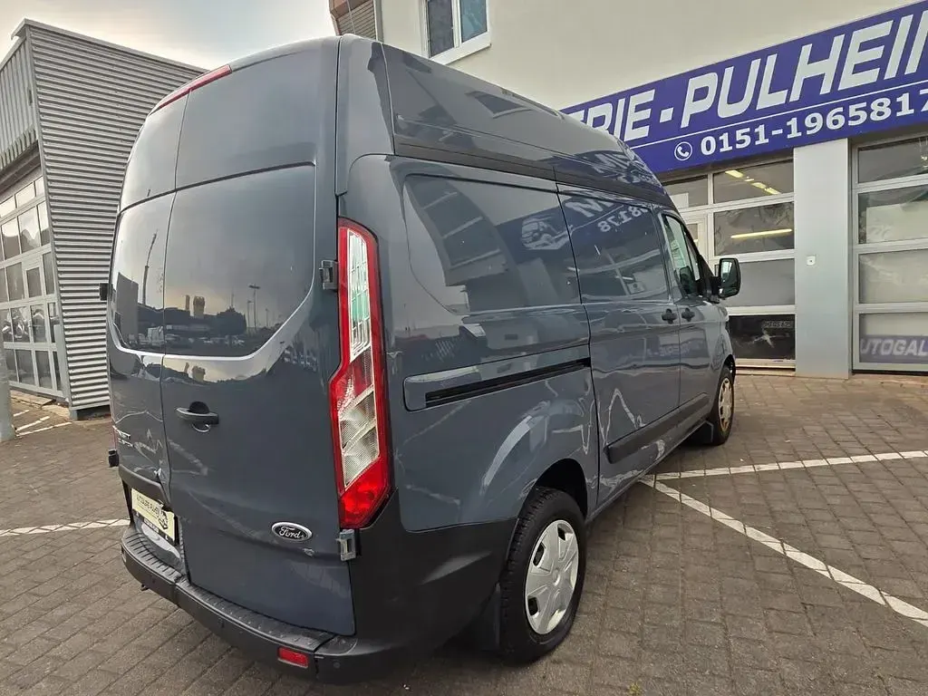 Gebraucht Ford Transit Custom Trend 131 PS (96 kW) 2022 Grau Limousine