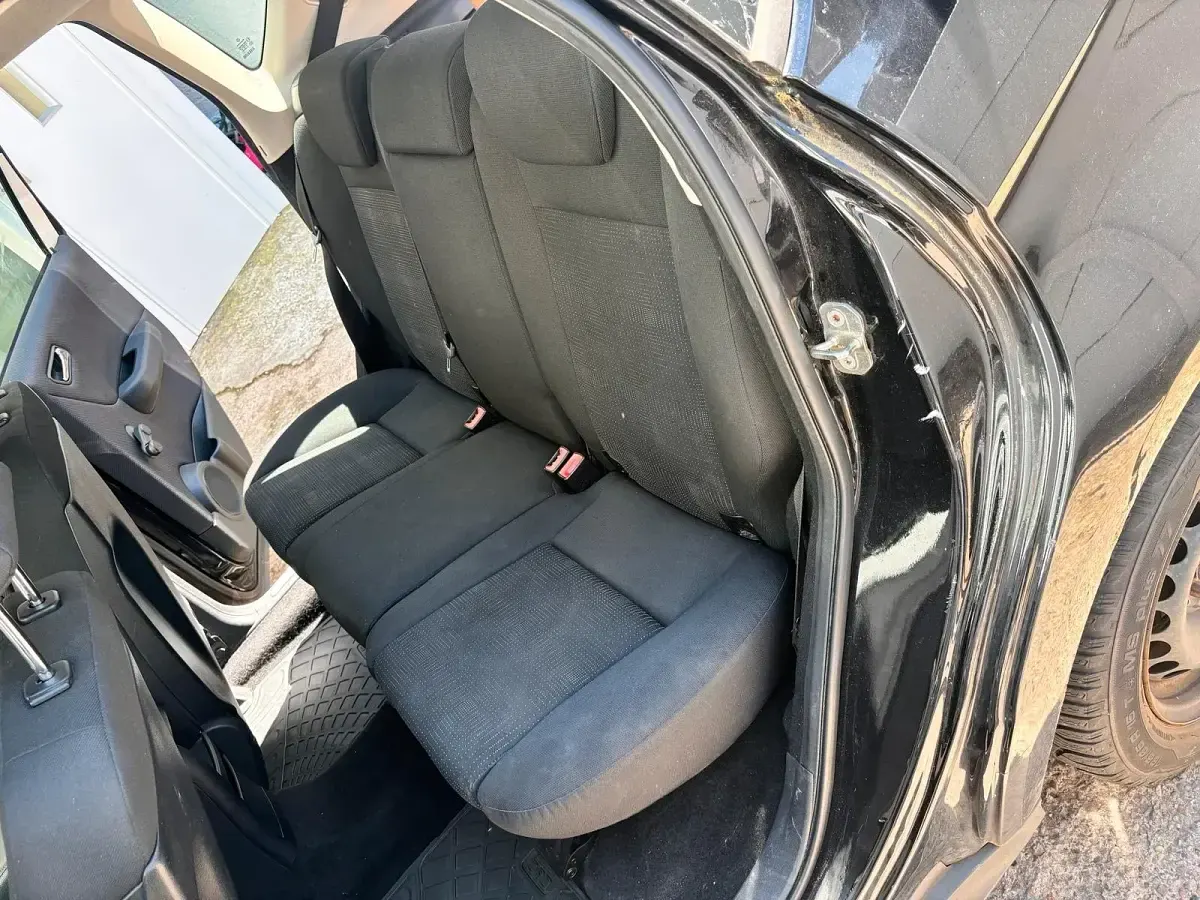 Gebraucht Mercedes A160 95 PS (69 kW) 2010 Schwarz Kleinwagen