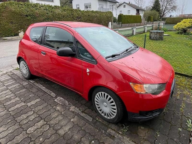 Gebraucht Mitsubishi Colt Intense 95 PS (69 kW) 2009 Rot Kleinwagen