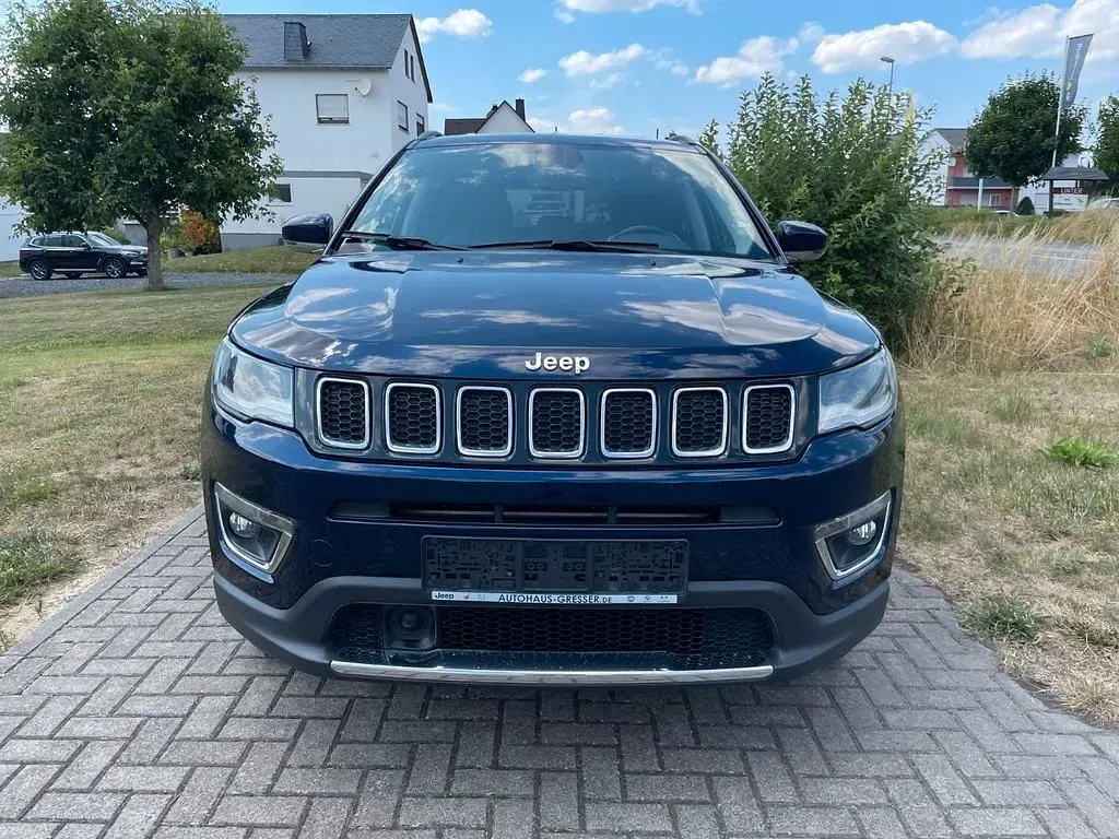 Gebraucht Jeep Compass Limited 170 PS (125 kW) 2020 Blau SUV