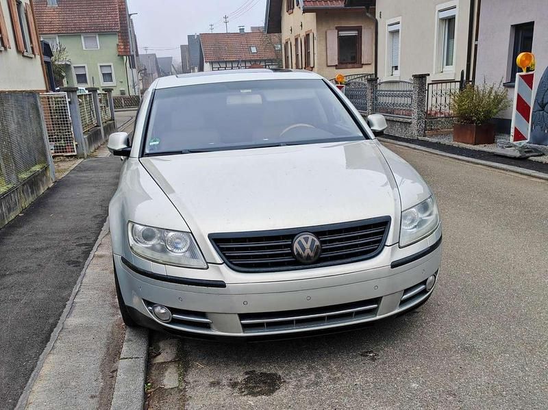 Usado VW Phaeton 239 HP (175 kW) 2009 Prateado Sedan
