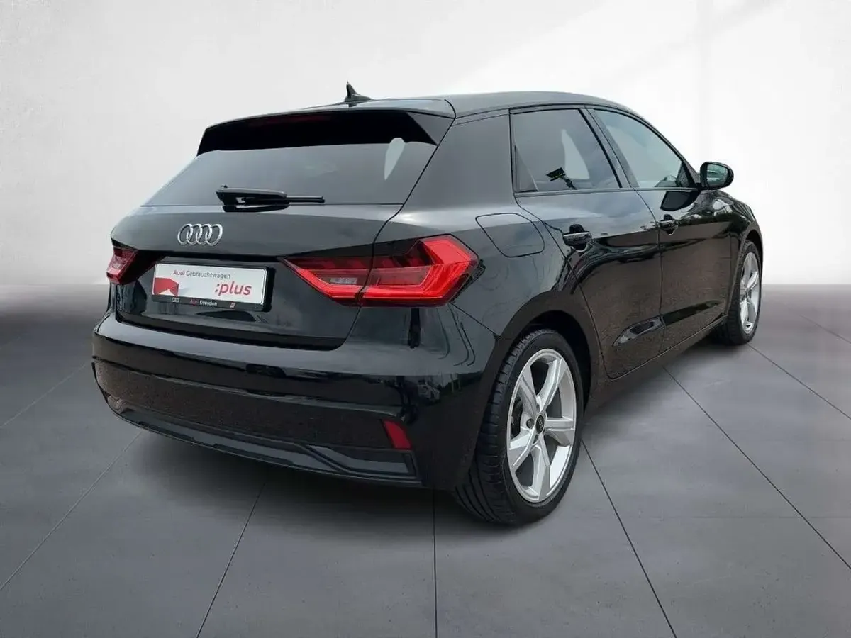 Gebraucht Audi A1 Advanced 150 PS (110 kW) 2022 Mythosschwarz metallic SUV