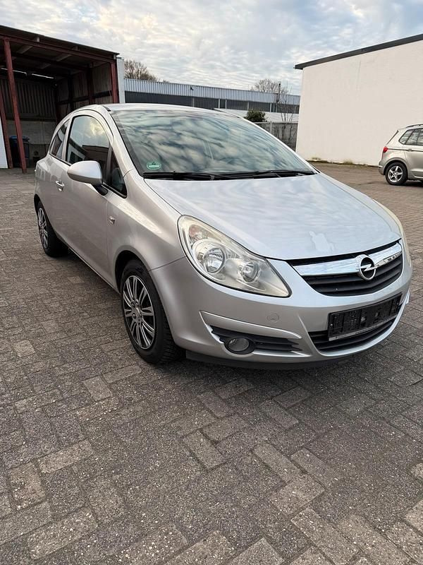 Gebraucht Opel Corsa 90 PS (66 kW) 2009 Silber Kleinwagen