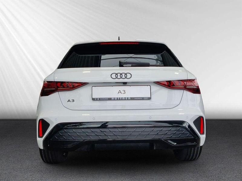 Neu Audi A3 S-Line 116 PS (85 kW) 2026 Weiß Limousine