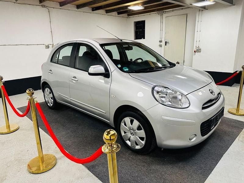 Gebraucht Nissan Micra Acenta 80 PS (58 kW) 2012 Silber Kleinwagen