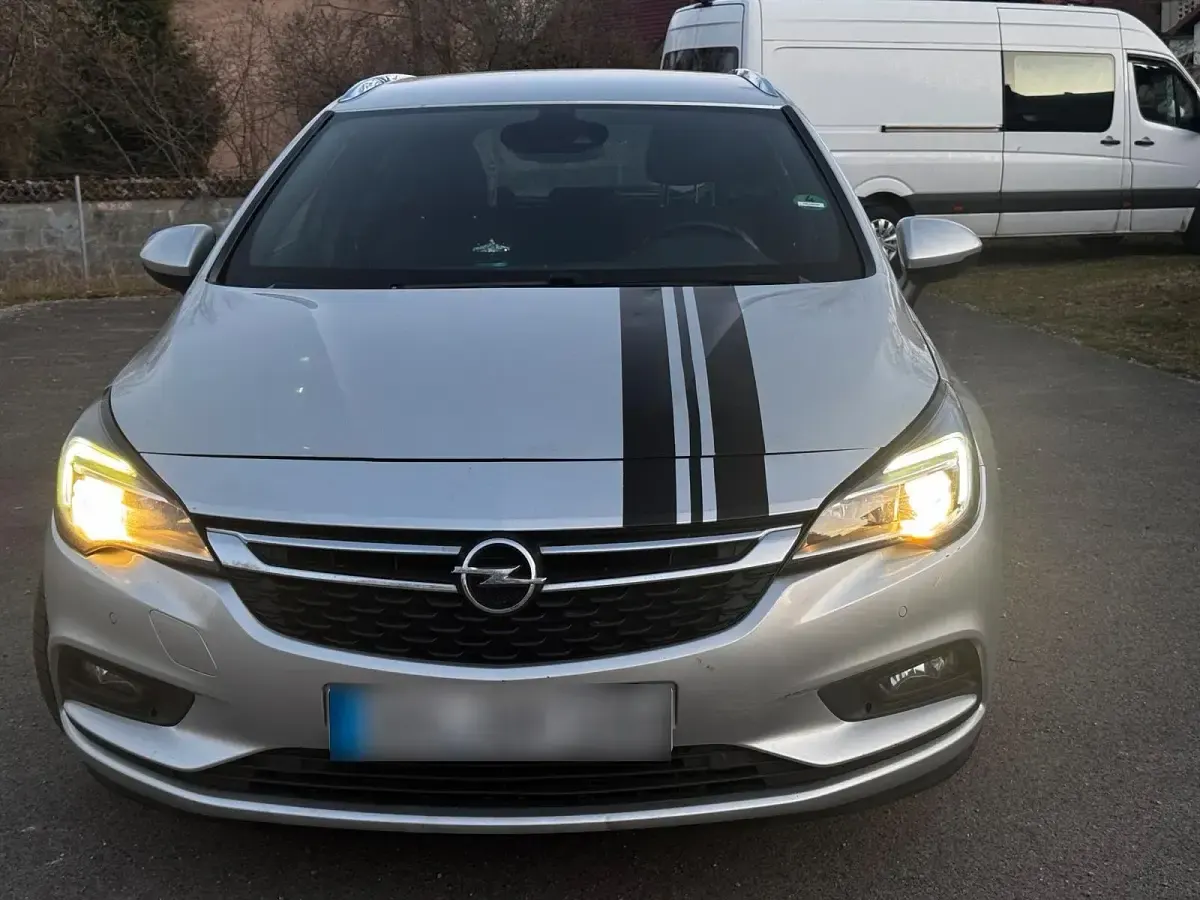 Gebraucht Opel Astra Sport 136 PS (100 kW) 2017 Grau Kombi